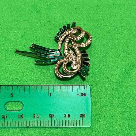 Vintage Rhinestone and Baguette Brooch Peacock